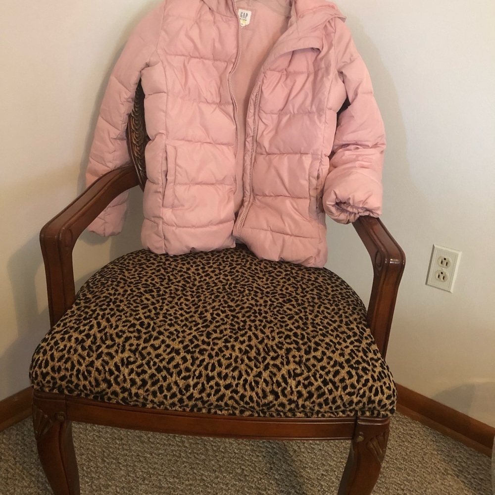 Gap XXL girls/kids puffer coat in blush pink. Gently used.  Smoke free home.